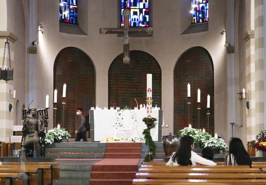 Thánh Lễ Mừng Chúa Phục Sinh - Cộng Đoàn Thánh Tâm Düsseldorf